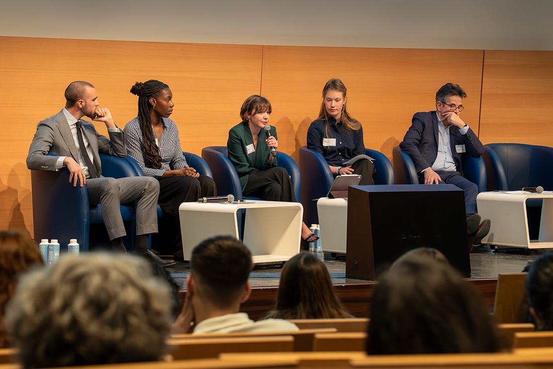 Les étudiants du M2 Droit Social intervenant au Ministère du travail